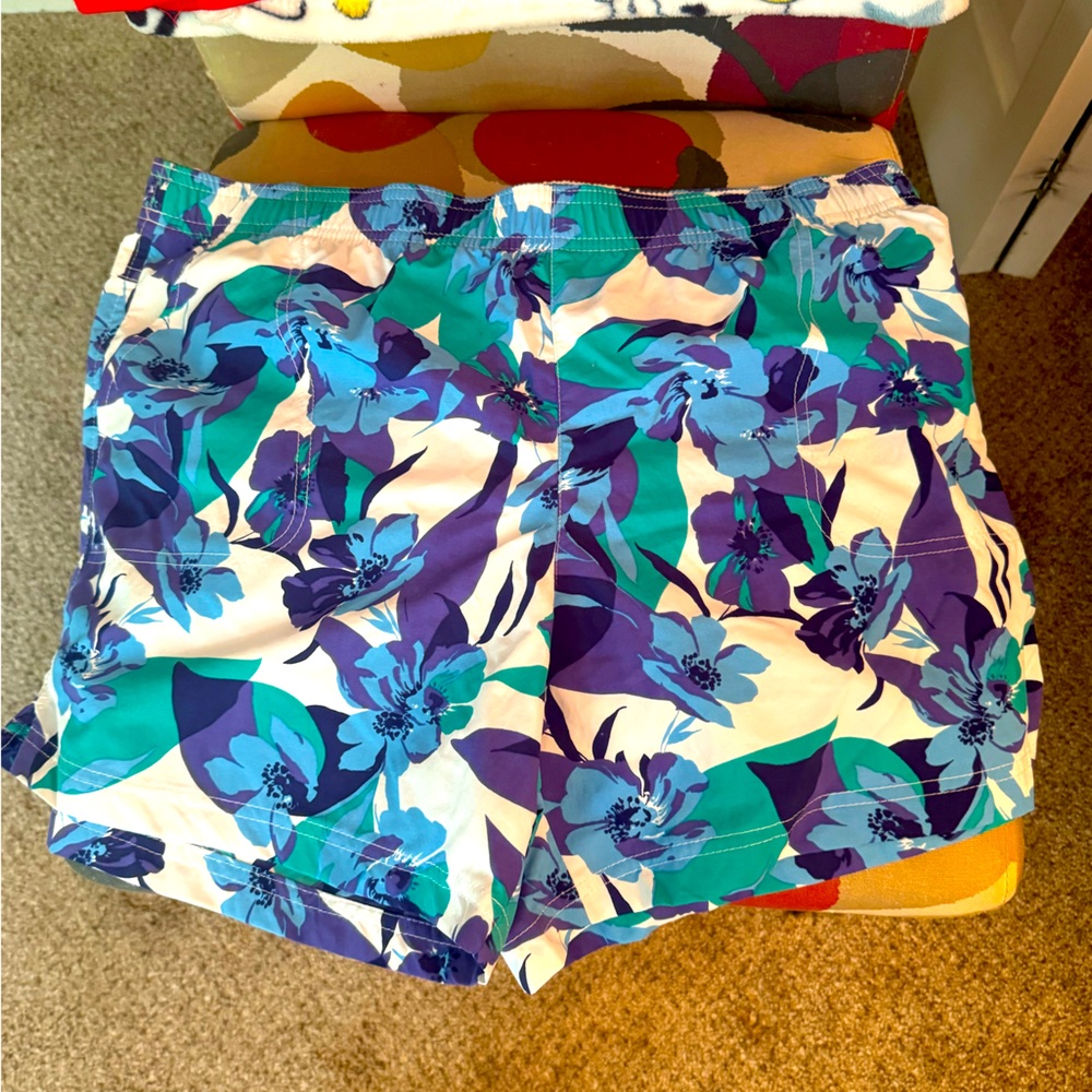 Columbia bright and colorful board shorts, size L, NWT